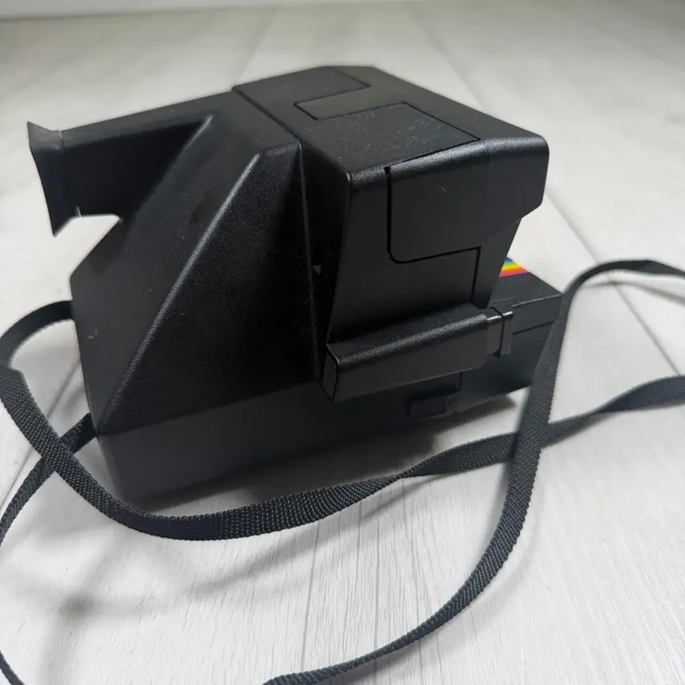 Polaroid OneStep Flash 600 Red Stripe Instant Film Camera